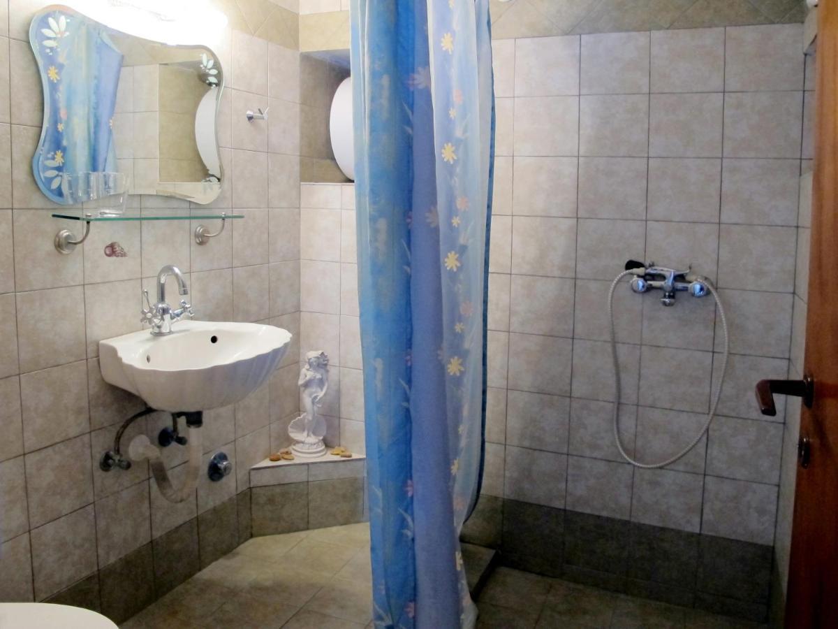 Pepi'S Rooms Triovasalos Экстерьер фото