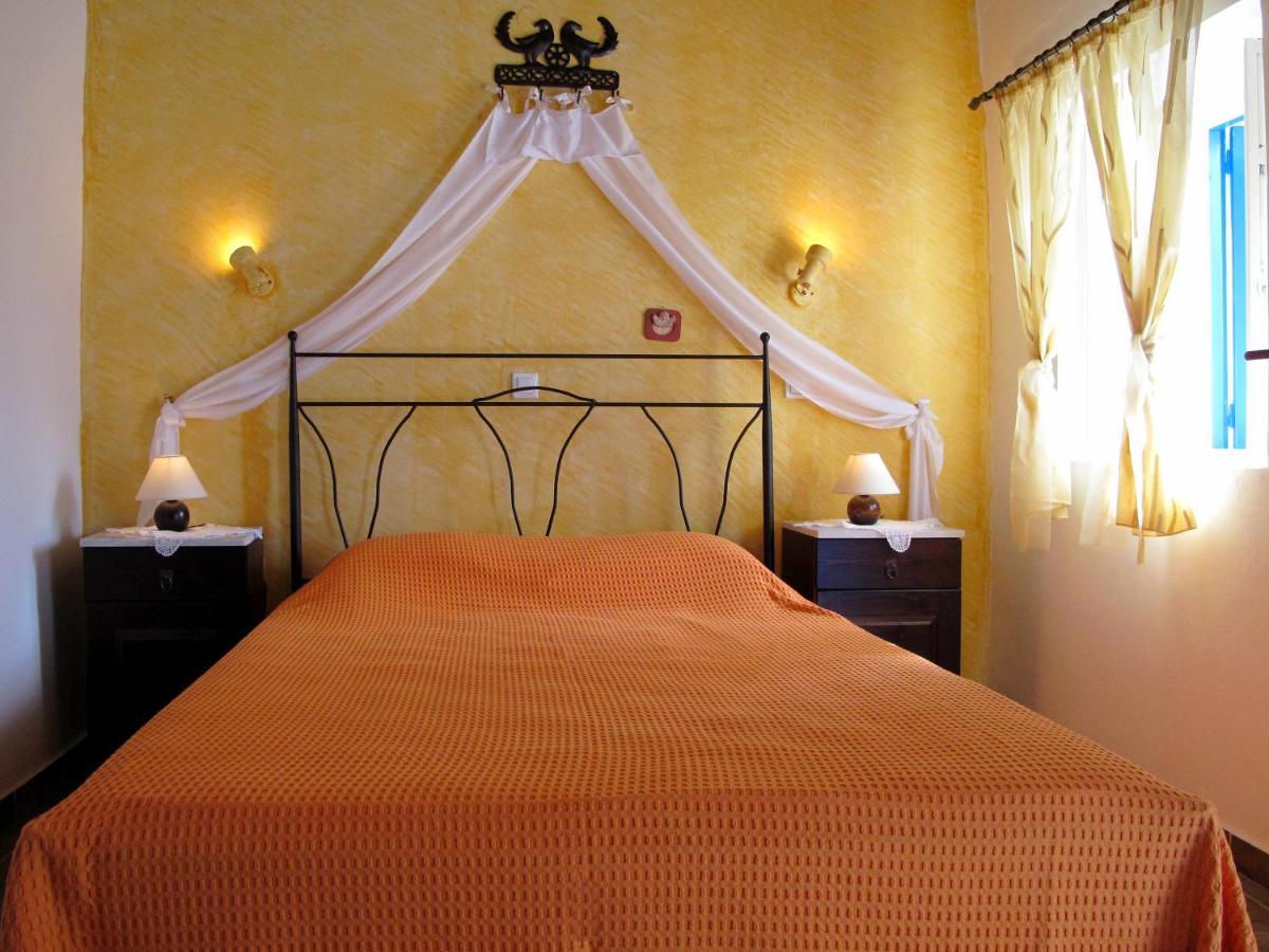 Pepi'S Rooms Triovasalos Экстерьер фото