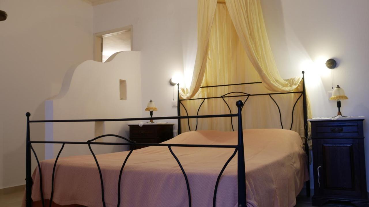 Pepi'S Rooms Triovasalos Экстерьер фото